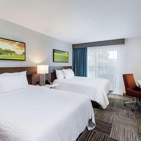 Hilton Garden Inn Davis Downtown Екстериор снимка